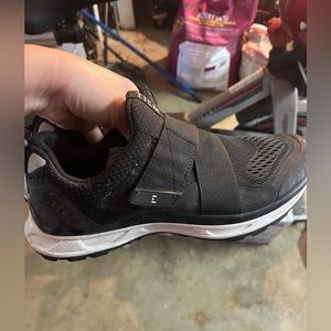 Tiem cycling shoes